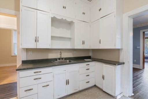 1625 E 1st Street, Duluth, MN 55812
