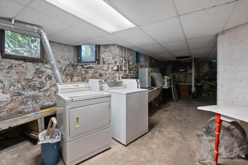 1625 E 1st Street, Duluth, MN 55812