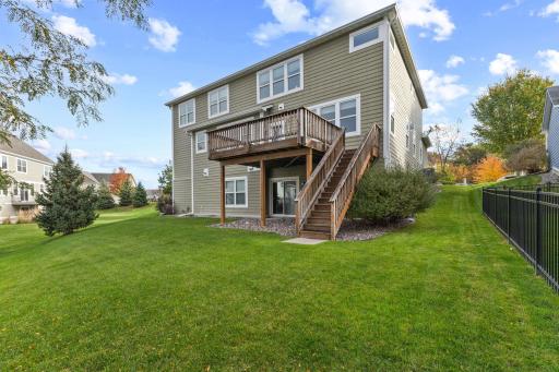 1540 Deephaven Drive, Woodbury, MN 55129