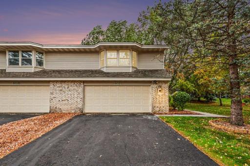6610 Falstaff Road, Woodbury, MN 55125