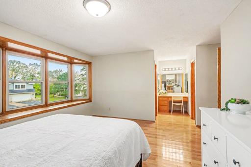 6610 Falstaff Road, Woodbury, MN 55125