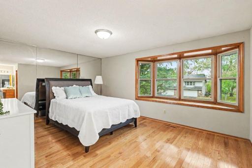 6610 Falstaff Road, Woodbury, MN 55125
