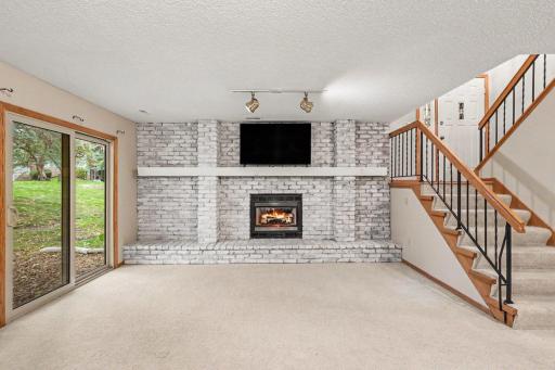 6610 Falstaff Road, Woodbury, MN 55125