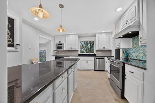 1424 Windsor Chase Drive SW, Rochester, MN 55902
