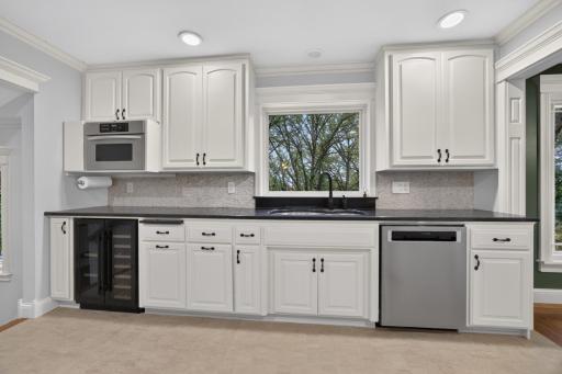 1424 Windsor Chase Drive SW, Rochester, MN 55902