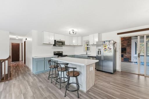 19583 71st Street NE, New London, MN 56273