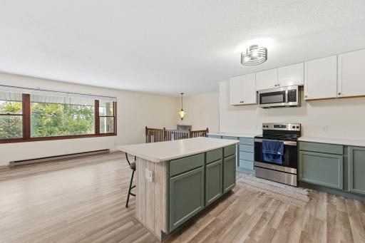 19583 71st Street NE, New London, MN 56273