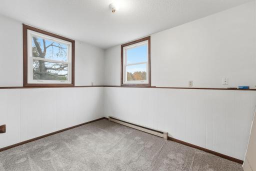 19583 71st Street NE, New London, MN 56273