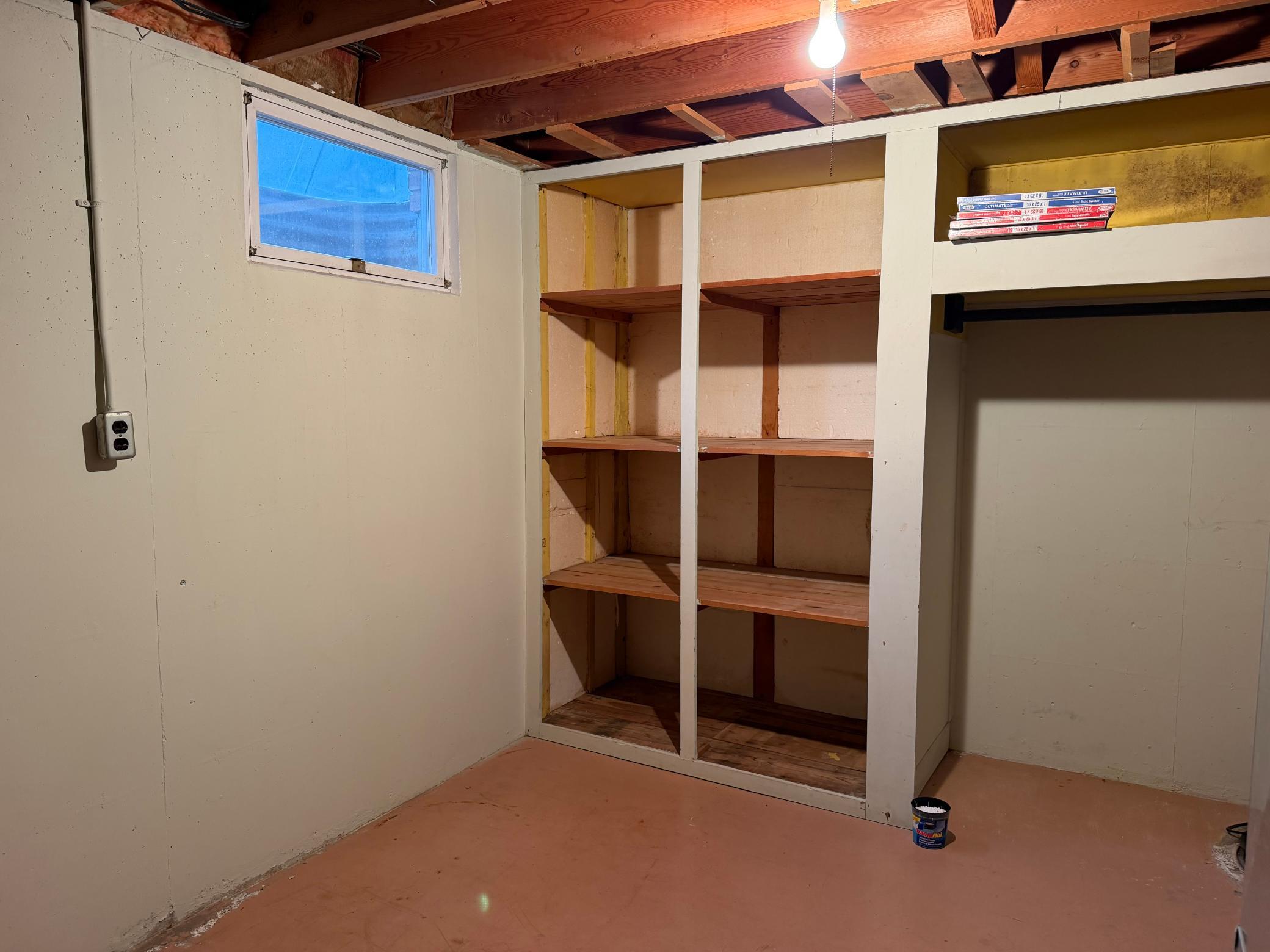 Lot of nice storage here