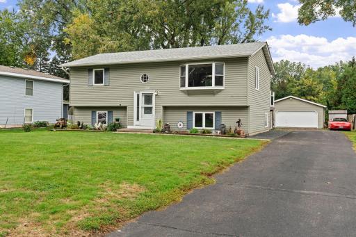 680 Hiawatha Avenue, Vadnais Heights, MN 55127