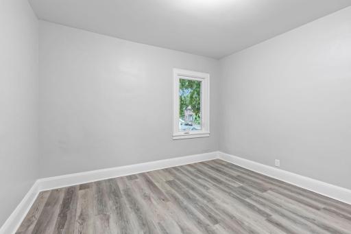 2204 Emerson Avenue N, Minneapolis, MN 55411