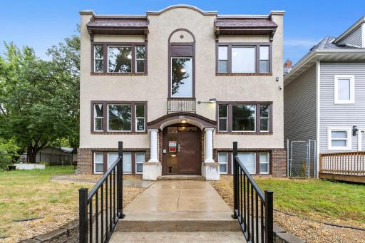 2204 Emerson Avenue N, Minneapolis, MN 55411