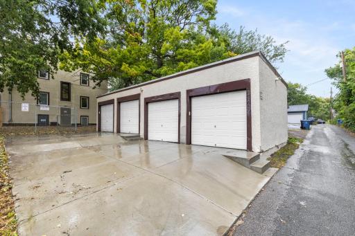 2204 Emerson Avenue N, Minneapolis, MN 55411