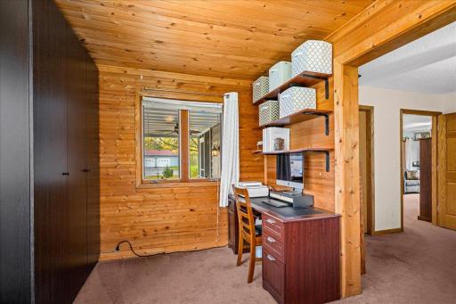 21 Dalles Avenue, Carlton, MN 55718