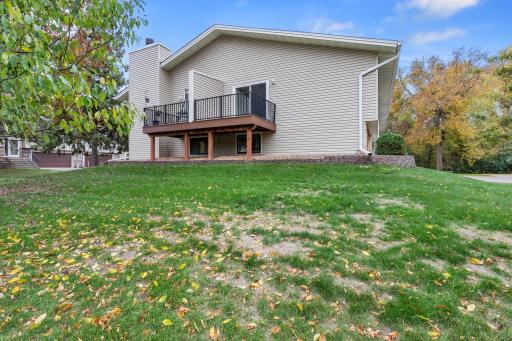 866 94th Avenue NE, Blaine, MN 55434