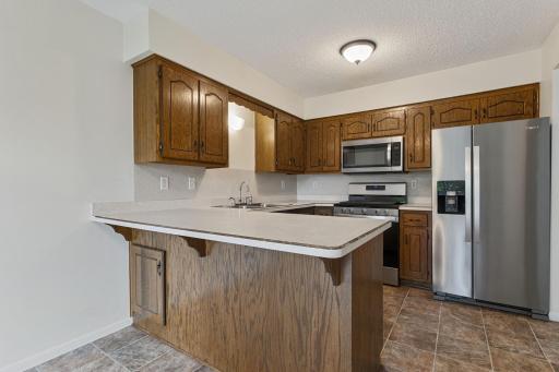 866 94th Avenue NE, Blaine, MN 55434