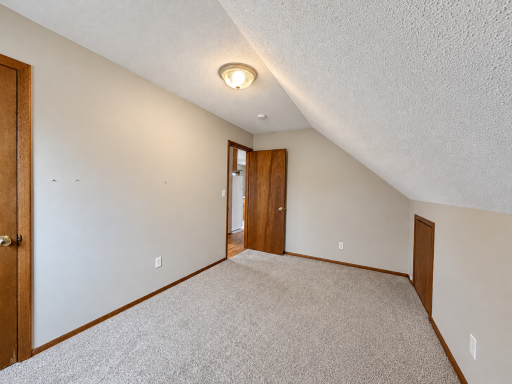 2311 18 1/2 Avenue NW, Rochester, MN 55901