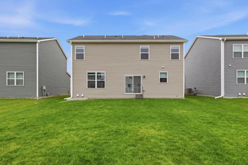 Open canvas backyard. Privacy fences allowed.