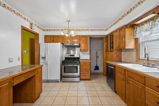 5234 Girard Avenue N, Minneapolis, MN 55430