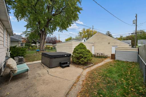 5234 Girard Avenue N, Minneapolis, MN 55430