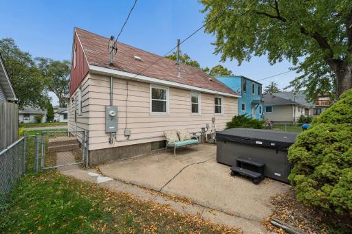 5234 Girard Avenue N, Minneapolis, MN 55430