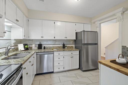 7211 W Franklin Avenue, Minneapolis, MN 55426