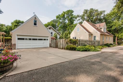 1101 Summit Avenue, Detroit Lakes, MN 56501