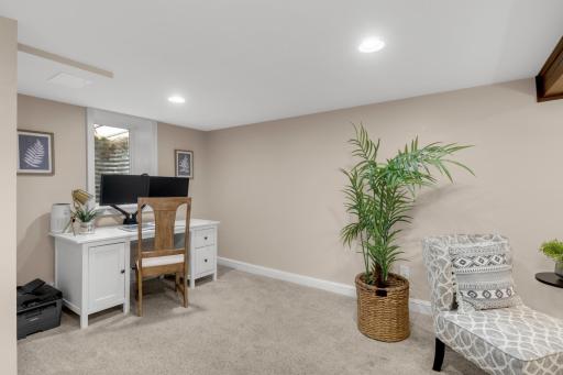2194 Stanford Avenue, Saint Paul, MN 55105