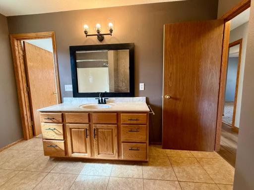 906 Pierce Avenue, Wabasha, MN 55981
