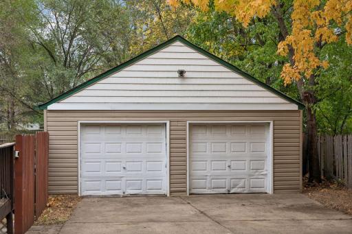 7310 Irving Avenue N, Brooklyn Park, MN 55444