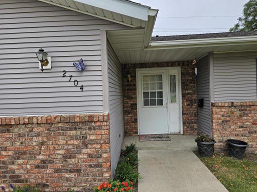 2704 9th Street SW, Willmar, MN 56201