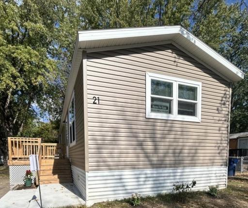 21 Perimeter Drive, Sartell, MN 56377