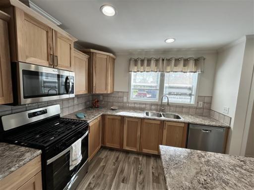 21 Perimeter Drive, Sartell, MN 56377