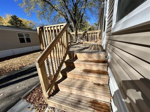 21 Perimeter Drive, Sartell, MN 56377