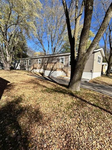 21 Perimeter Drive, Sartell, MN 56377