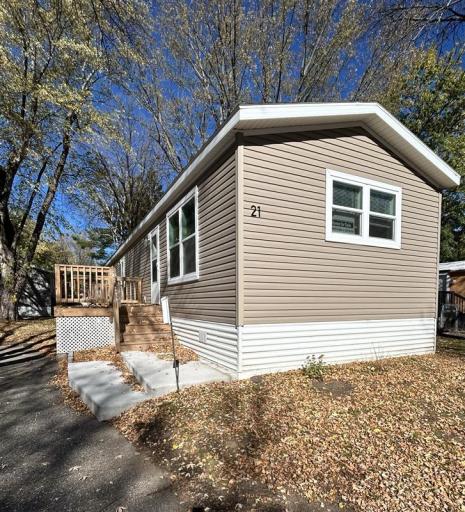 21 Perimeter Drive, Sartell, MN 56377