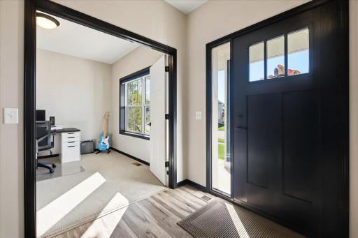 20245 Glenbrook Path, Lakeville, MN 55044
