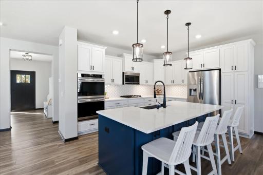 20245 Glenbrook Path, Lakeville, MN 55044