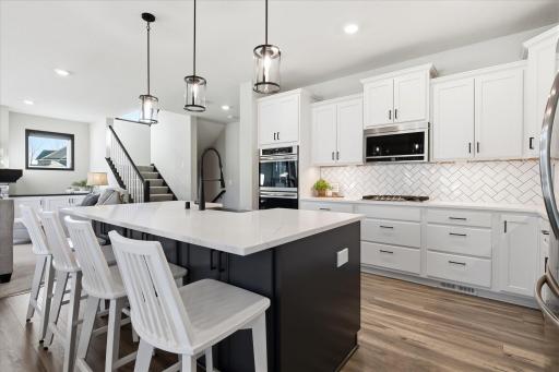 20245 Glenbrook Path, Lakeville, MN 55044