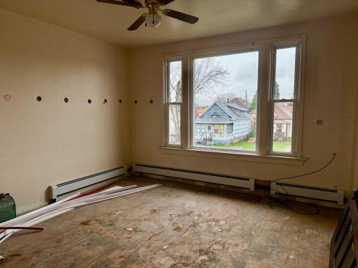 208 5th Street S, Virginia, MN 55792