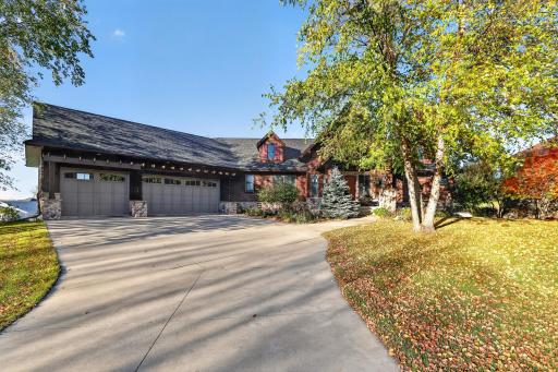 1821 Legacy Drive, Faribault, MN 55021