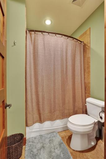 1821 Legacy Drive, Faribault, MN 55021