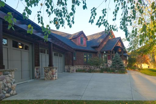 1821 Legacy Drive, Faribault, MN 55021