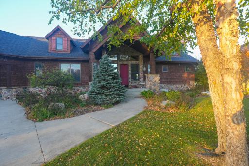 1821 Legacy Drive, Faribault, MN 55021