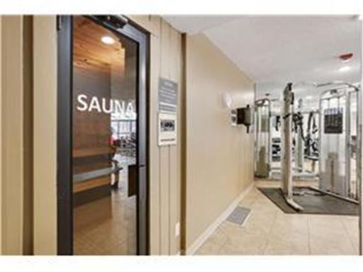 7200 York Avenue S, 101, Edina, MN 55435