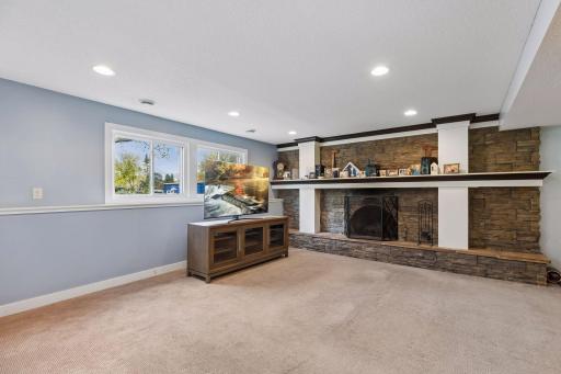 12313 Michelle Circle, Burnsville, MN 55337