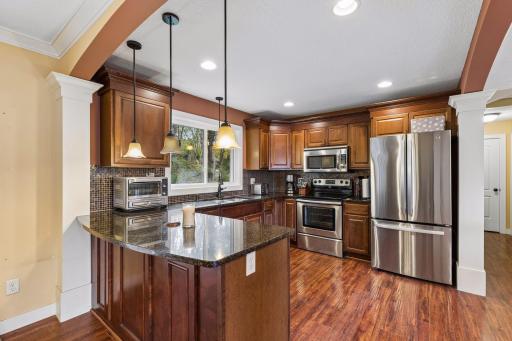 12313 Michelle Circle, Burnsville, MN 55337