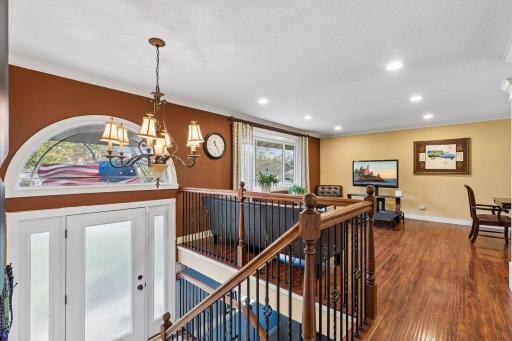 12313 Michelle Circle, Burnsville, MN 55337
