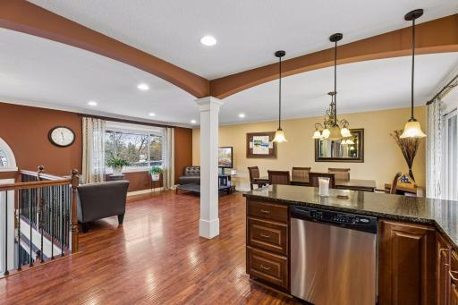 12313 Michelle Circle, Burnsville, MN 55337