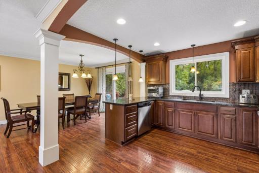 12313 Michelle Circle, Burnsville, MN 55337